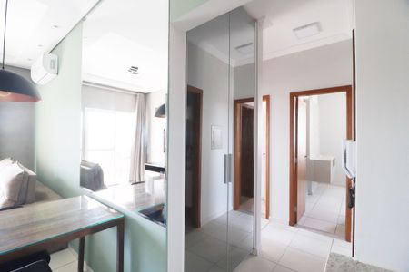 Apartamento para alugar com 74m², 3 quartos e 2 vagasCorredor - Armário