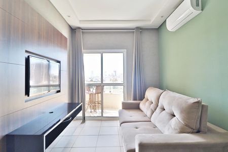 Sala de apartamento para alugar com 3 quartos, 74m² em Saraiva, Uberlândia