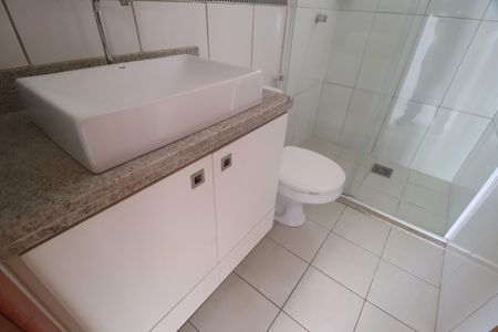 Apartamento para alugar com 74m², 3 quartos e 2 vagasBanheiro Social