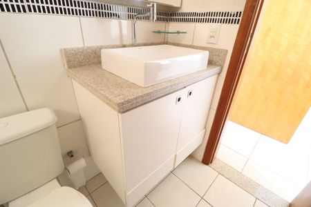 Apartamento para alugar com 74m², 3 quartos e 2 vagasBanheiro do Quarto 3