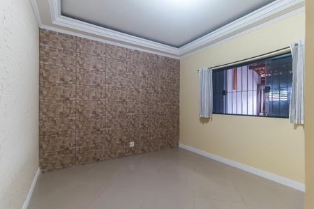 Casa para alugar com 115m², 2 quartos e 2 vagas Casa para alugar com 115m², 2 quartos e 2 vagasSala