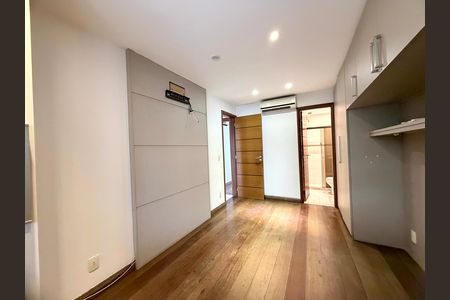 Apartamento à venda com 117m², 3 quartos e 2 vagasSuíte