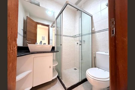 Apartamento à venda com 117m², 3 quartos e 2 vagasBanheiro social