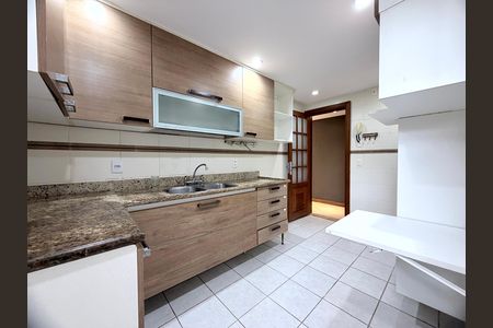 Apartamento à venda com 117m², 3 quartos e 2 vagasCozinha