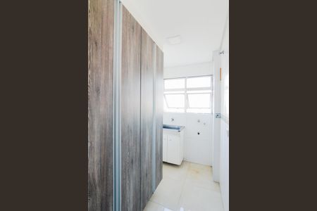 Apartamento à venda com 75m², 3 quartos e 1 vagaÁrea de Serviço