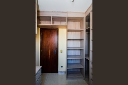 Apartamento à venda com 75m², 3 quartos e 1 vagaQuarto 2