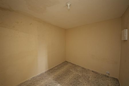 Quarto de casa para alugar com 1 quarto, 40m² em Jardim Santa Adelia, São Paulo