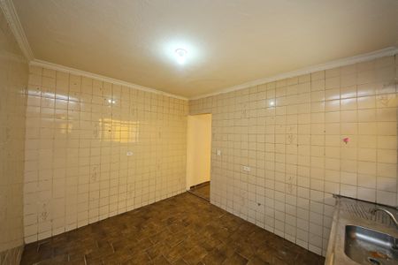 Cozinha de casa para alugar com 1 quarto, 40m² em Jardim Santa Adelia, São Paulo