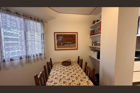 Apartamento à venda com 200m², 4 quartos e 3 vagas