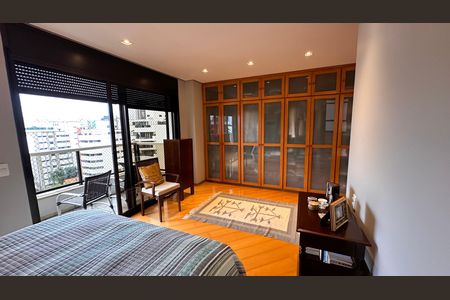 Apartamento à venda com 200m², 4 quartos e 3 vagas