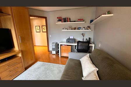 Apartamento à venda com 200m², 4 quartos e 3 vagas