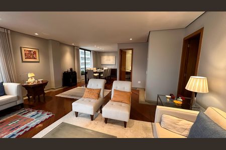 Apartamento à venda com 200m², 4 quartos e 3 vagas
