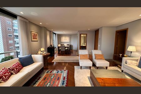 Apartamento à venda com 200m², 4 quartos e 3 vagas