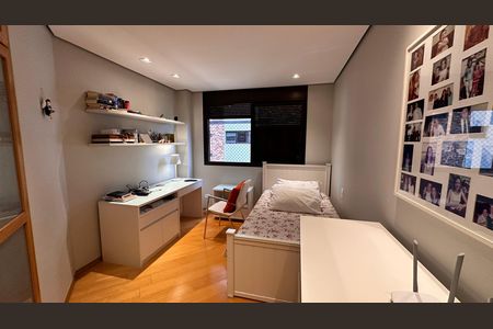 Apartamento à venda com 200m², 4 quartos e 3 vagas