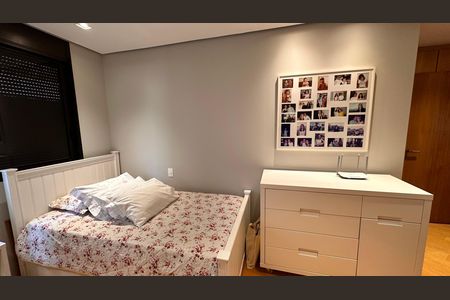 Apartamento à venda com 200m², 4 quartos e 3 vagas