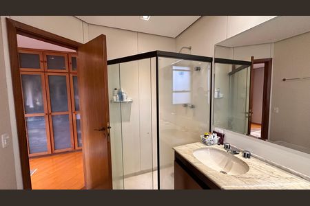 Apartamento à venda com 200m², 4 quartos e 3 vagas