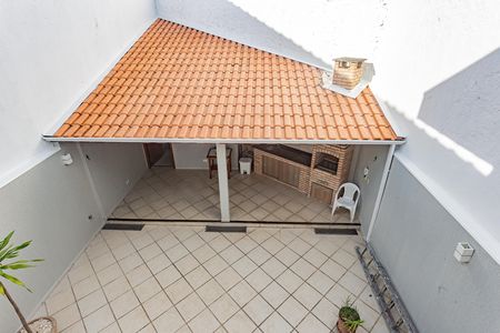 Vista de casa à venda com 3 quartos, 255m² em Vila Brasilio Machado, São Paulo