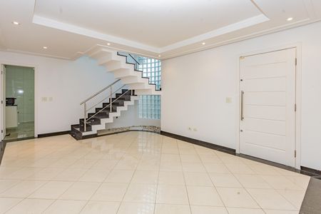Sala de casa à venda com 3 quartos, 255m² em Vila Brasilio Machado, São Paulo