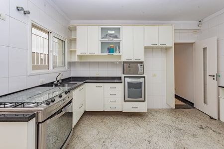 Cozinha de casa à venda com 3 quartos, 255m² em Vila Brasilio Machado, São Paulo