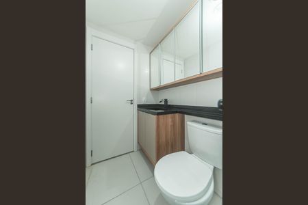 Apartamento para alugar com 39m², 2 quartos e sem vaga Apartamento para alugar com 39m², 2 quartos e sem vagaBanheiro