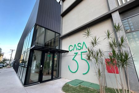 Apartamento para alugar com 37m², 1 quarto e 1 vagaFachada