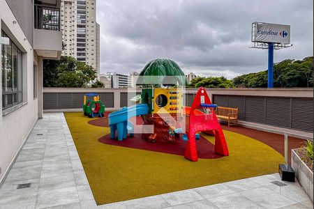 Apartamento à venda com 165m², 3 quartos e 3 vagas Apartamento à venda com 165m², 3 quartos e 3 vagasÁrea comum - Playground