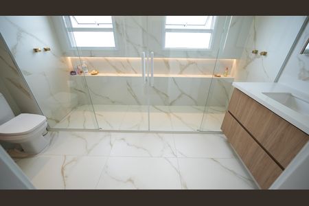 Apartamento à venda com 165m², 3 quartos e 3 vagasBanheiro da Suíte 1