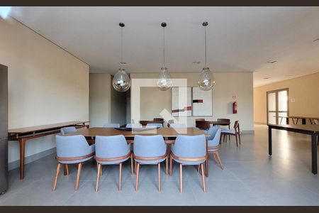 Apartamento à venda com 165m², 3 quartos e 3 vagas Apartamento à venda com 165m², 3 quartos e 3 vagasÁrea comum - Salão de festas
