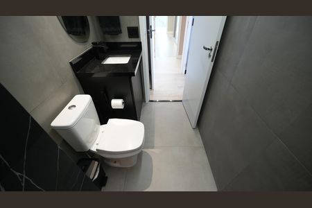 Apartamento à venda com 165m², 3 quartos e 3 vagasBanheiro da Suíte 2