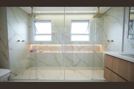 Apartamento à venda com 165m², 3 quartos e 3 vagasBanheiro da Suíte 1