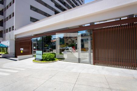 Apartamento à venda com 165m², 3 quartos e 3 vagas Apartamento à venda com 165m², 3 quartos e 3 vagasFachada e portaria