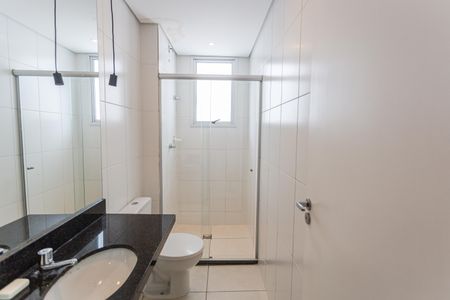 Apartamento à venda com 78m², 3 quartos e 2 vagas Apartamento à venda com 78m², 3 quartos e 2 vagasBanheiro Social