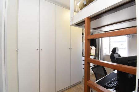 Apartamento à venda com 90m², 3 quartos e 2 vagasQuarto 2