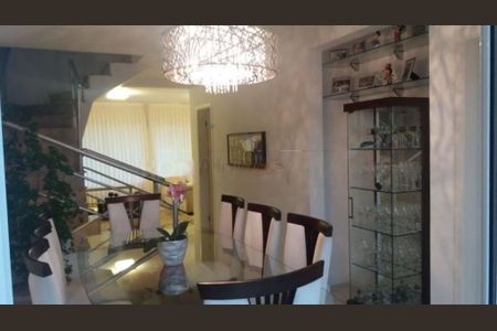 Casa à venda com 4 quartos, 291m² em Jardim Sao Nicolau, São Paulo