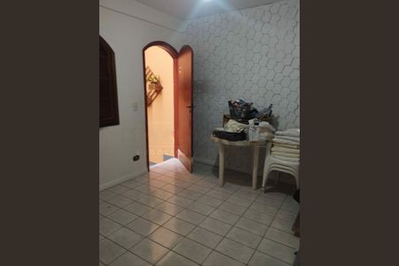 Casa à venda com 4 quartos, 180m² em Jardim Colonial, São Paulo