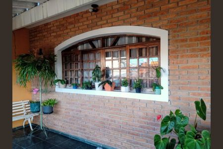 Casa à venda com 180m², 4 quartos e 2 vagas