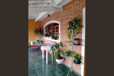 Casa à venda com 180m², 4 quartos e 2 vagas