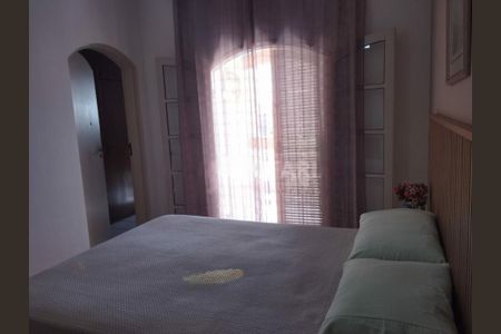 Casa à venda com 4 quartos, 180m² em Jardim Colonial, São Paulo