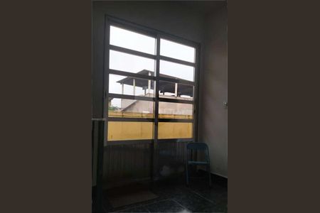 Casa à venda com 3 quartos, 80m² em Jardim Ana Lucia, São Paulo