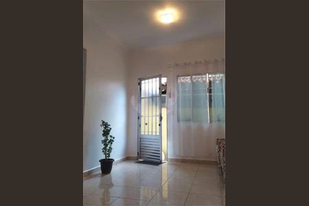 Casa à venda com 3 quartos, 80m² em Jardim Ana Lucia, São Paulo