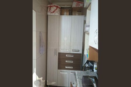 Casa à venda com 3 quartos, 80m² em Jardim Shangrilá (Zona Sul), São Paulo