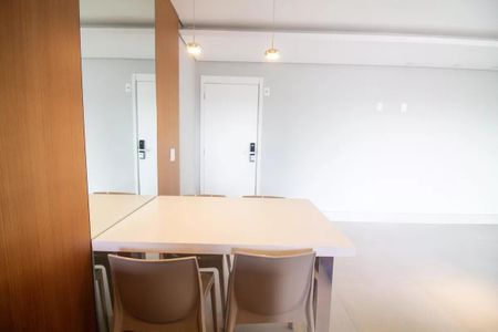 Apartamento à venda com 66m², 1 quarto e 1 vaga