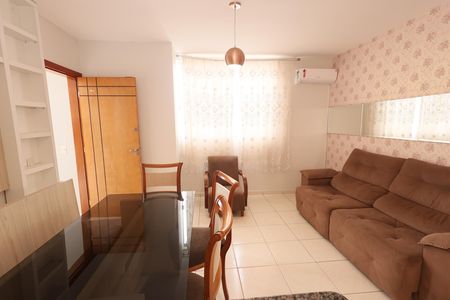 Sala de apartamento para alugar com 2 quartos, 52m² em Vila Rosa, Goiânia