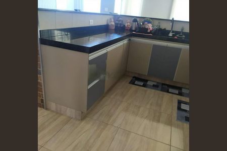 Casa à venda com 149m², 3 quartos e 2 vagas