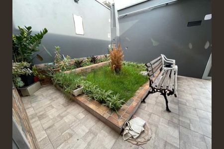 Casa à venda com 149m², 3 quartos e 2 vagas