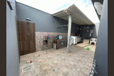 Casa à venda com 149m², 3 quartos e 2 vagas