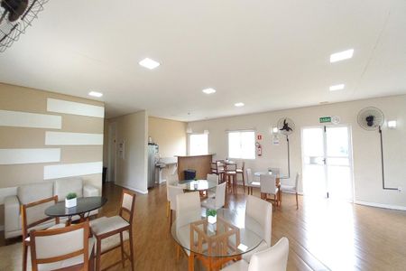 Apartamento à venda com 44m², 2 quartos e 1 vaga Apartamento à venda com 44m², 2 quartos e 1 vagaÁrea comum - Salão de festas