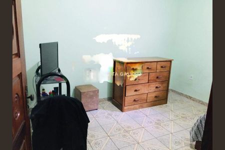 Casa à venda com 200m², 4 quartos e 2 vagas