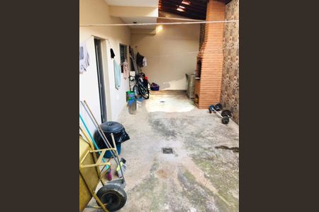 Casa à venda com 200m², 4 quartos e 2 vagas