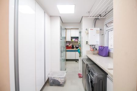 Apartamento à venda com 155m², 3 quartos e 3 vagas Apartamento à venda com 155m², 3 quartos e 3 vagasÁrea de Serviço